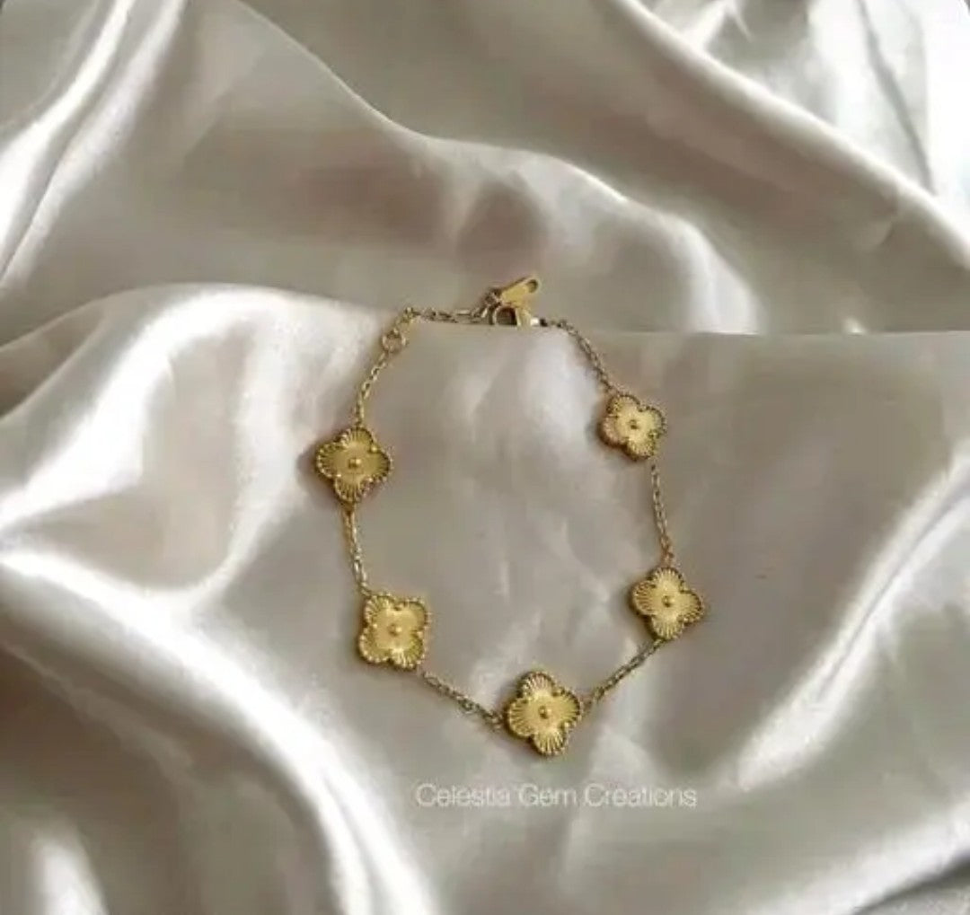 Feminine Unique Bracelet & Bangles