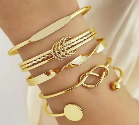 Gold Plated Set Of 5 Charm Bracelet for Women And Girls