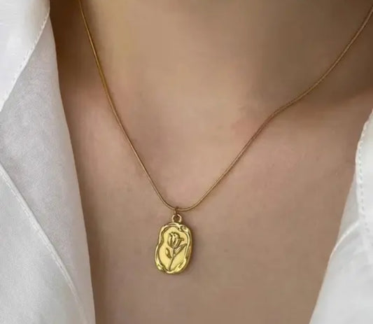 Women Chain Set