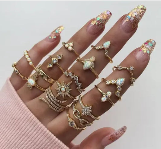 15-17PCS Knuckle Stacking Rings Set for Women Crystal Rhinestone Finger Statement Ring Sets Vintage Joint Knot Mid Rings for Teen Girls Stackable Rings Jewelry Accessories, Free Size, Metal,